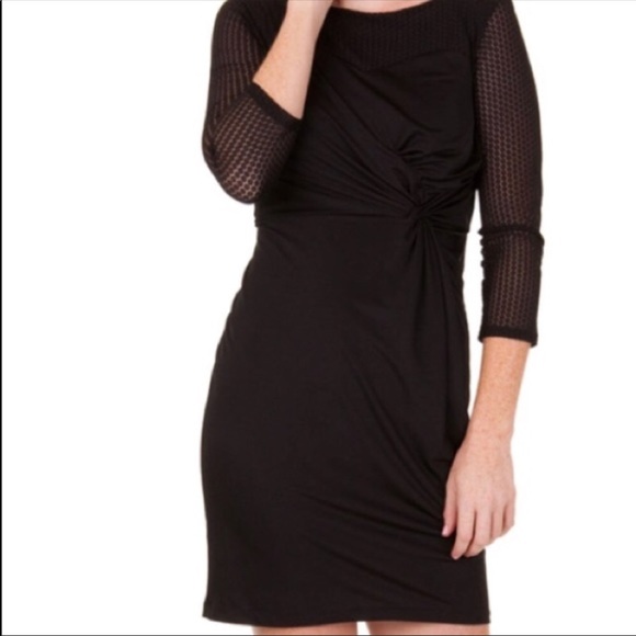 Tracy Negoshian Dresses & Skirts - Tracy Negoshian Dress size Medium “Vera” style